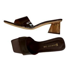NWOT Brown Amber Block Heel Mules Women's Size 8/39
